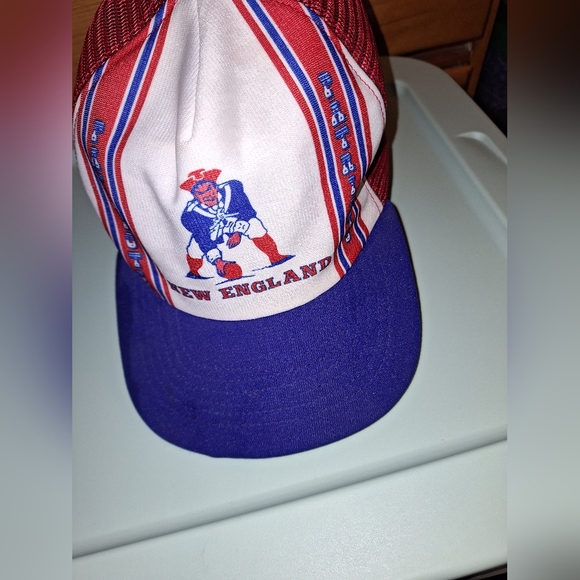 Vintage Patriots NFL Football Dupont Visor Adjustable Hat - Picture 1 of 4